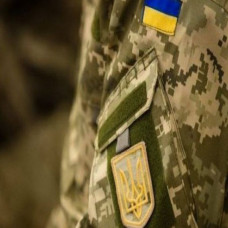 Судова практика  злочинів які  вчинили військовослужбовці та посадові особи ЗСУ і ТРО з часу оголошення військового стану
